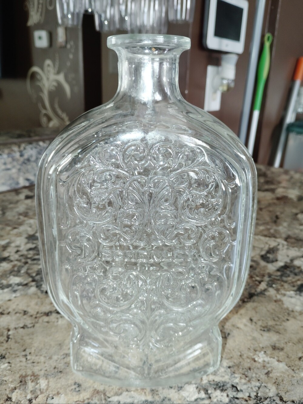 > 🏷️ **Vintage 1953 Schenley Decanter Bottle** 🏷️> - Picture 4 of 4